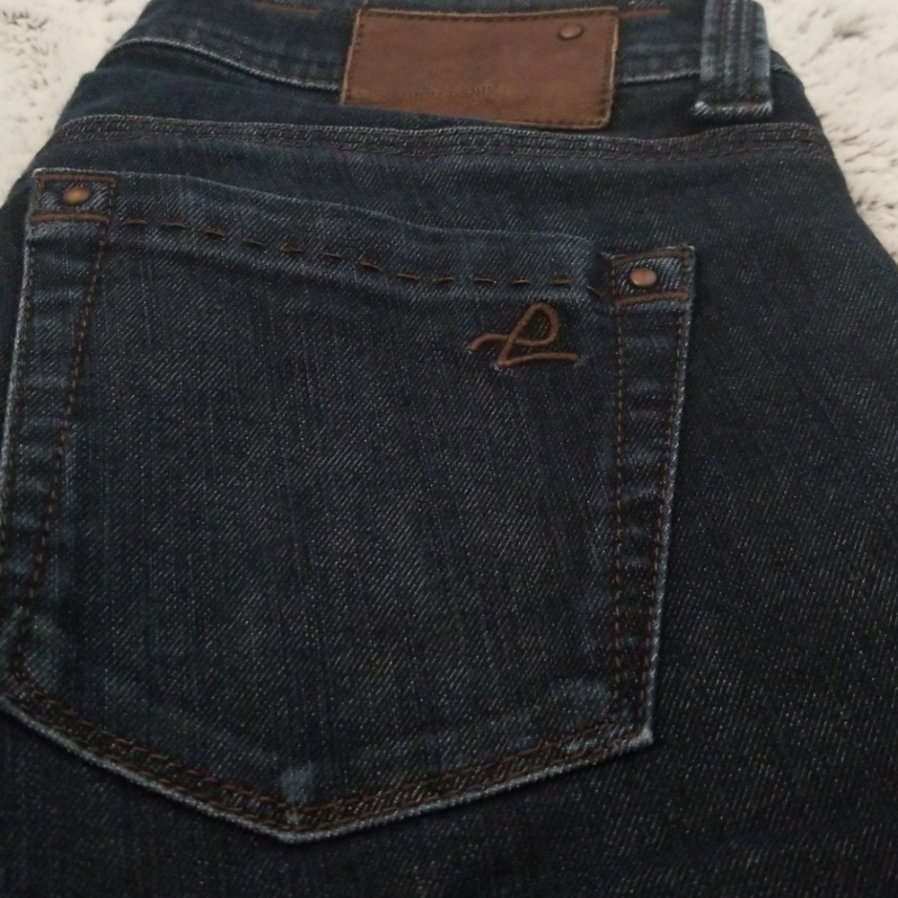 Jeans - Picture 2 of 5